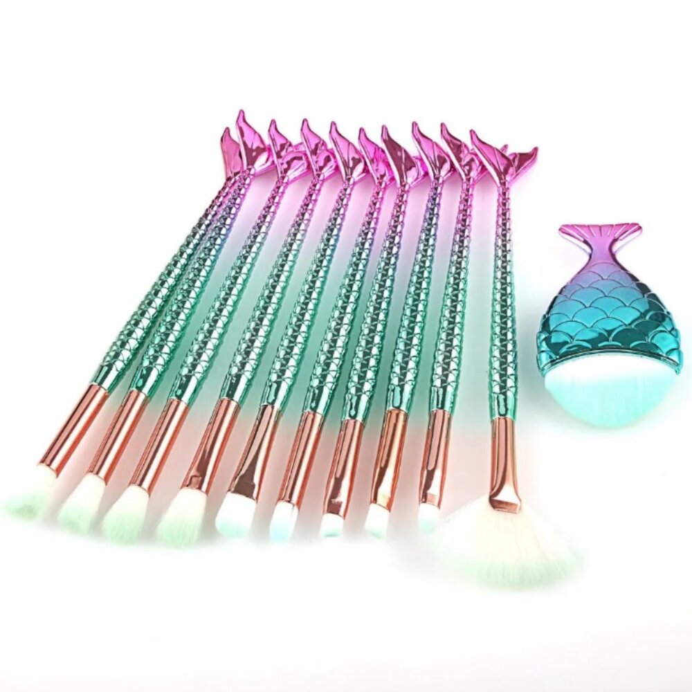 7-Piece Iridescent Rainbow Mermaid Makeup Brush Set
